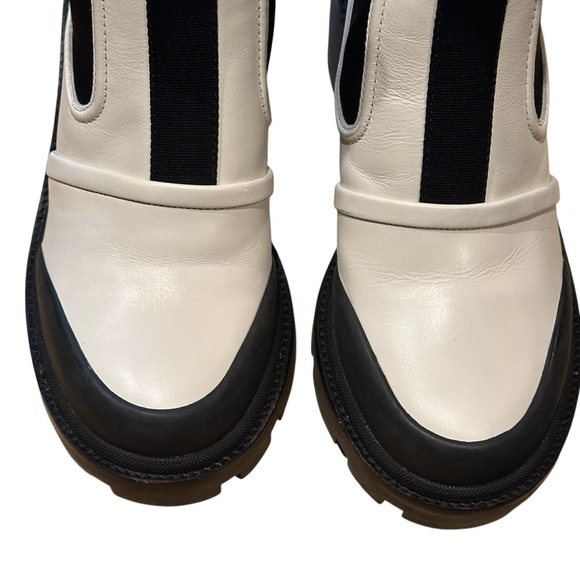 Tory Burch Black & White Chelsea Lug-sole Heeled Ankle Boot Sz: 9.5 - Picture 3 of 11